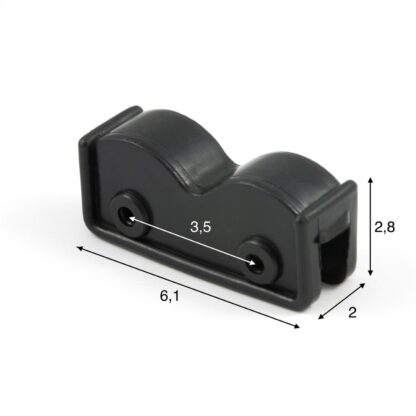 Diagonal connector