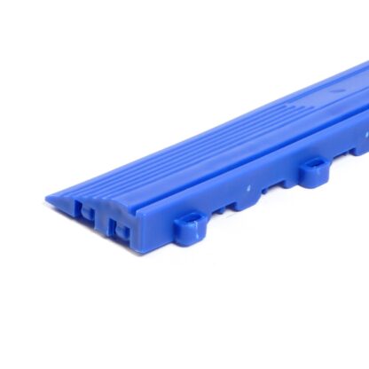 Blauer PVC-Rand
