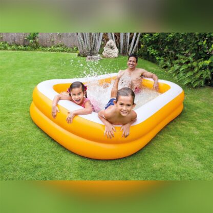 Family Mandarin pool